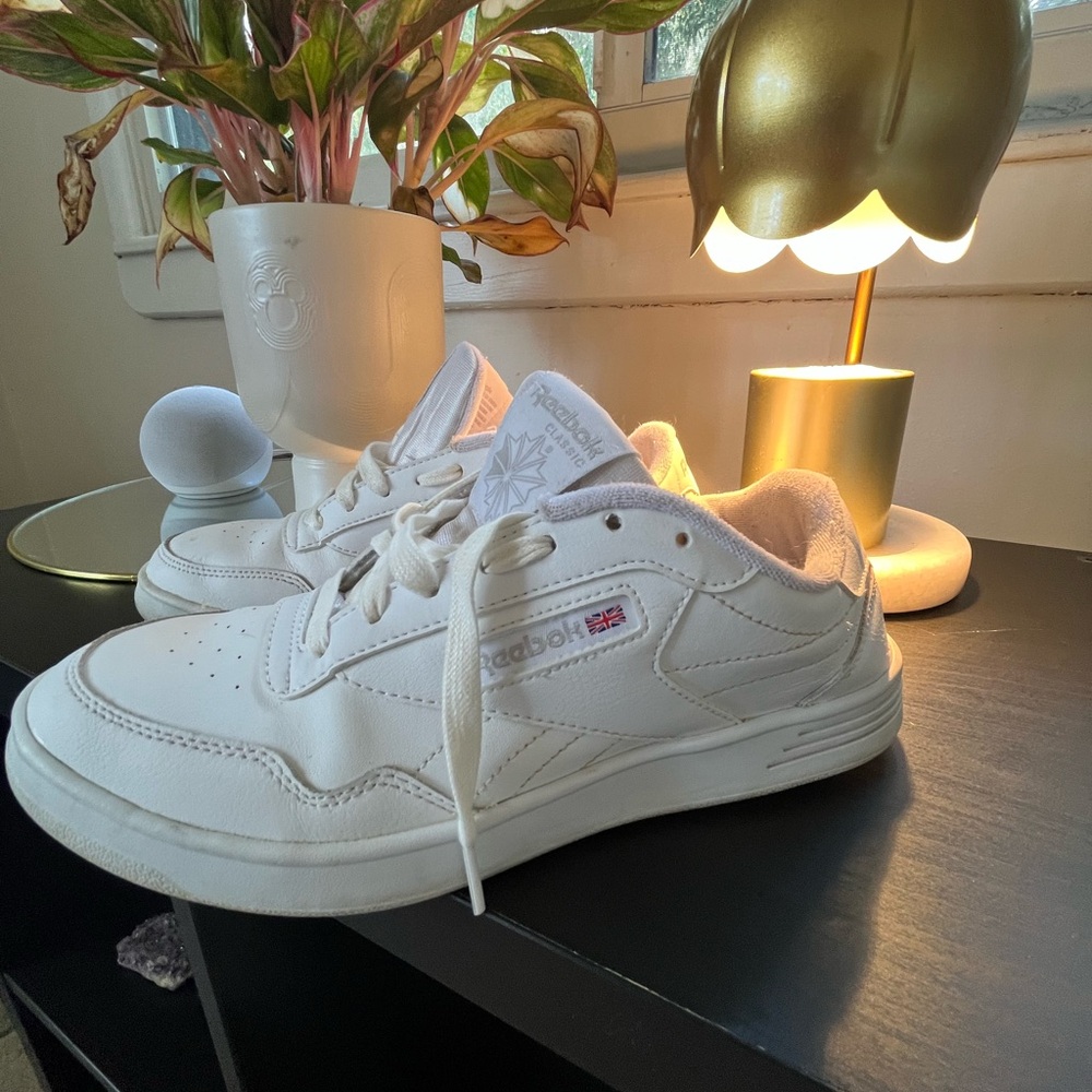 Reebok Men's Cream Sneakers